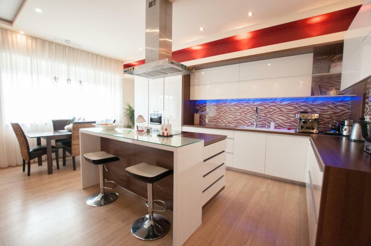 Prestige Apartment Komárno Esterno foto