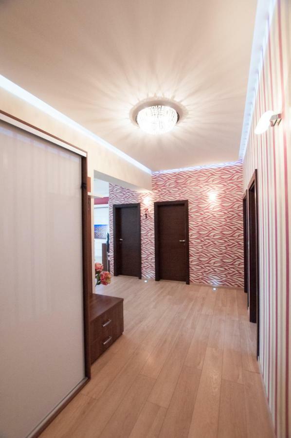 Prestige Apartment Komárno Esterno foto